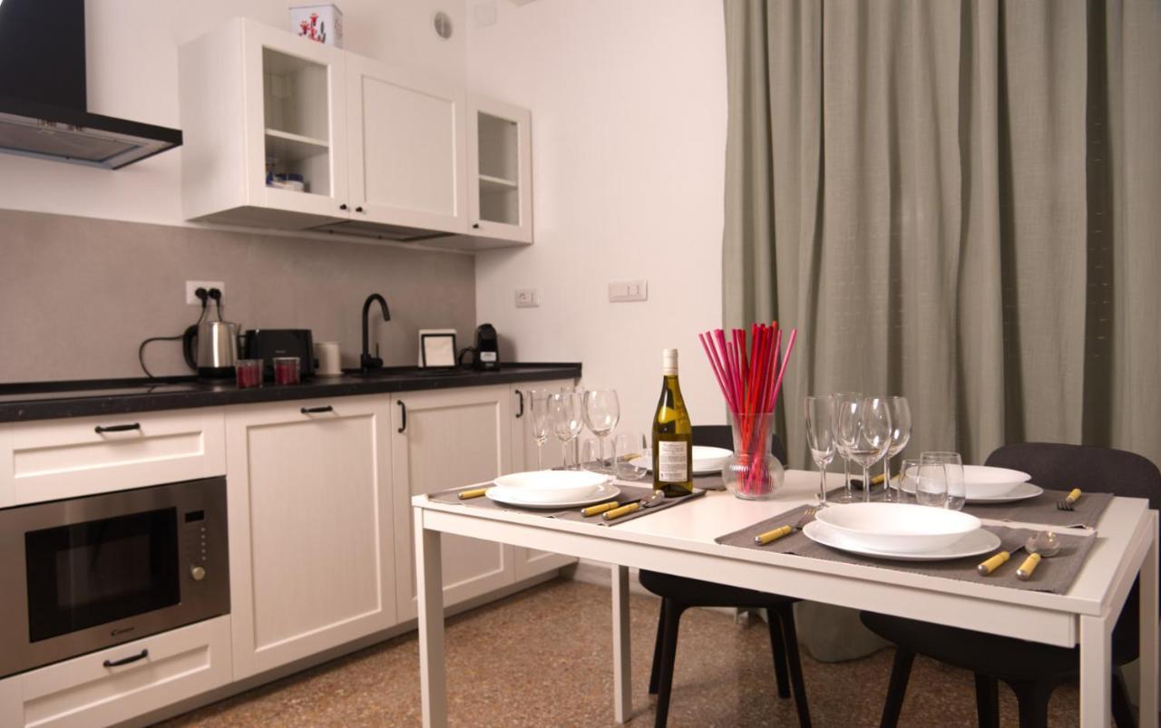 Emily A Roma Apartment Exterior photo